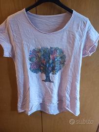 Maglia rosa con disegno