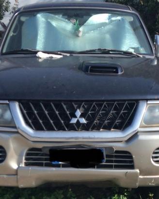 Ricambi pajero sport 2.5 td 2002