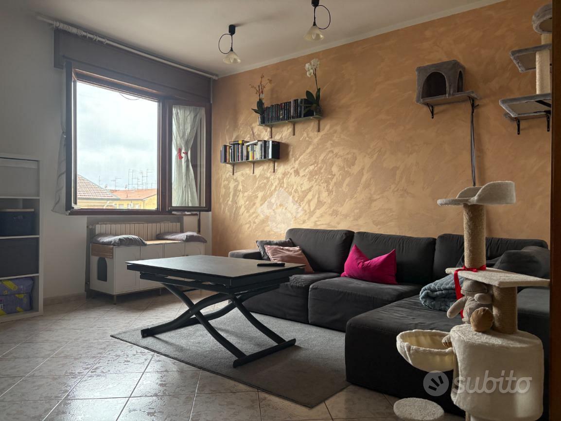 3 LOCALI A FERRARA