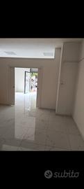 Locale commerciale ristrutturato - 450/mese