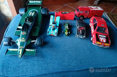 Lotto modellini auto varie scale
