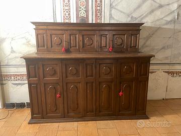 Antico mobile in legno Sacrestia