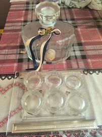 Servizio liquori e antipasto