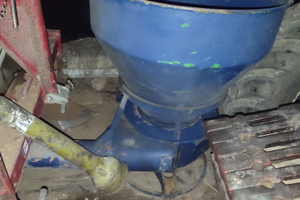 Spandiconcime con convogliatore