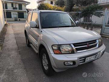 Mitsubishi pajero