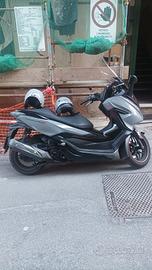 Honda Forza 300