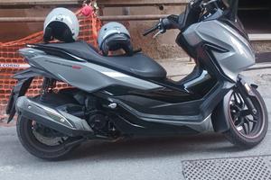 Honda Forza 300