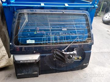 PORTELLO POST MITSUBISHI PAJERO 2.5 TDI 1997 4D56 