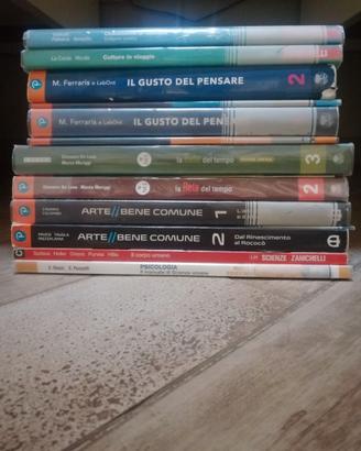 Libri di Testo Superiori - Vari Titoli/Materie