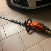 Tagliasiepi Husqvarna a batteria