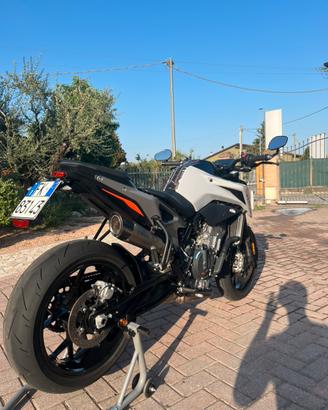 Duke 790 A2