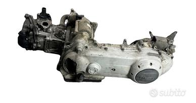 RICAMBI MOTORE 200 4T RUNNER VXR/ VESPA/ BEVERLY