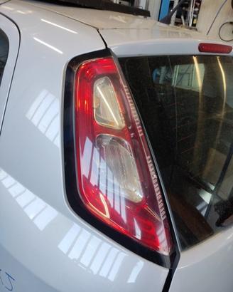 Fanale posteriore sx FIAT GRANDE PUNTO EVO 2011