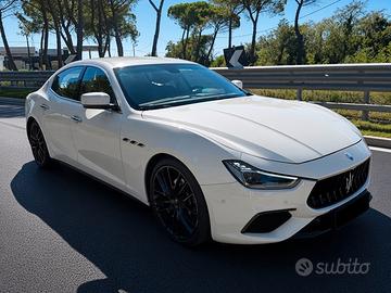 Maserati Ghibli 3.0 V6 diesel aut. Iva esposta
