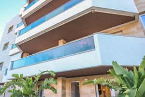 Via Costantinopoli mq 70 rifinito trivano