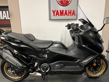 Yamaha tmax 560 tech max