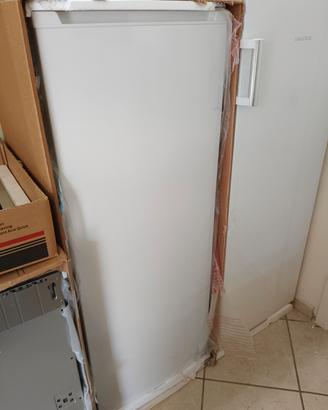 Congelatore 6 cassetti 180 litri 