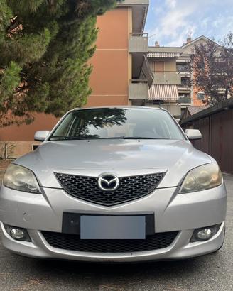 Mazda 3 (2005). Disel 1,6 - 500 €