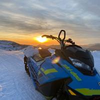 Motoslitta ski-doo summit 850