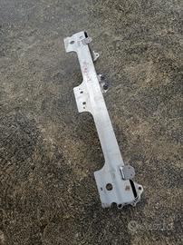 staffa sottoparaurti peugeot 2008 anno 2021 