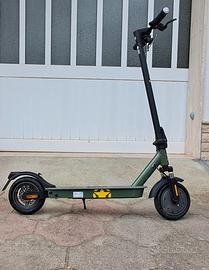 Monopattino Jeep Dual