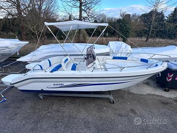Ranieri 5,65 mt usato Package Yamaha F40 2025