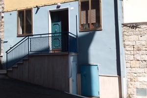 Appartamento con locale in zona centralissima