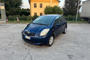 Toyota Yaris 1.0 5 porte Sol