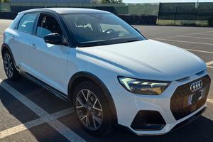 audi a1 citycarver 116 cv automatica identity cont