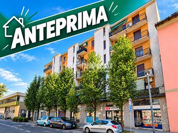 2 LOCALI IN CENTTRO CON BOX!