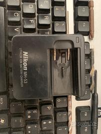 Carica batterie NIKON MH-53