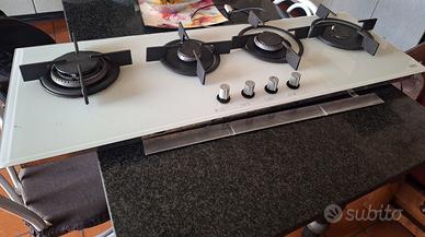 piano cottura in buone condizioni 