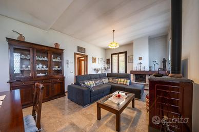 VILLA SINGOLA A CANOSSA