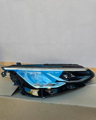 faro anteriore  dx golf 8