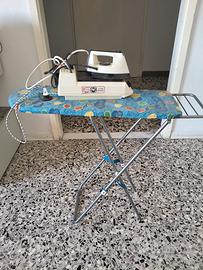 giocattolo vintage Stirella con asse da stiro 