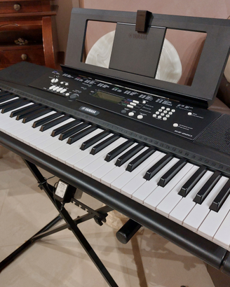 Tastiera elettronica Yamaha EZ-220 36 tasti