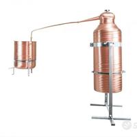Alambicco distillatore da 75 litri ribaltabile.