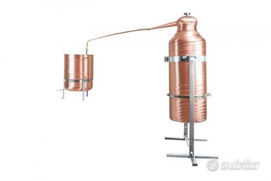 Alambicco distillatore da 75 litri ribaltabile.
