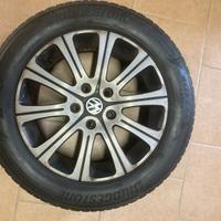 Cerchi in lega Momo 16” con gomme