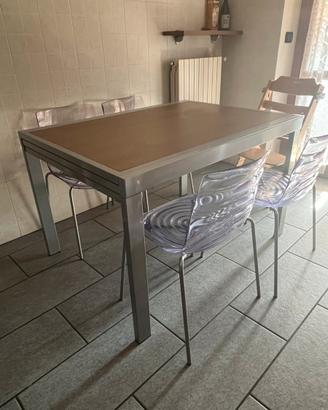 Tavolo e sedie calligaris
