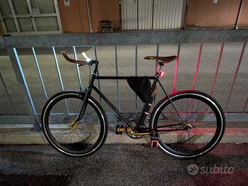 Bici scatto fisso
