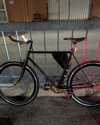 Bici scatto fisso