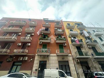 2 LOCALI A BARI