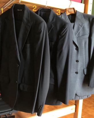 3 Completi uomo Giacca e pantaloni