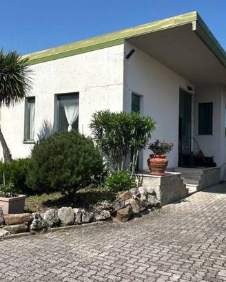 Immobile di 232 m² con 4 locali a Lanciano
