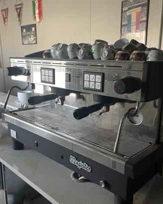 Macchina del caffè professionale