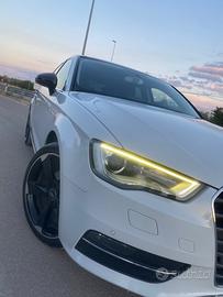 Audi A3 sportback tetto pelle cerchi 18 gommata