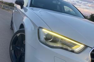 Audi A3 sportback tetto pelle cerchi 18 gommata