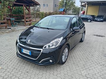 Peugeot 208 1.2 PURE TECH CONSUMA OLIO