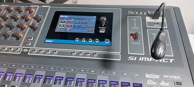Mixer SI IMPACT Soundcraft + Flightcase